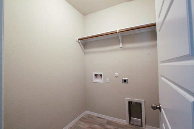 Building Photo - Newly Built 3 Bedroom, 2 Bath Home in Leander