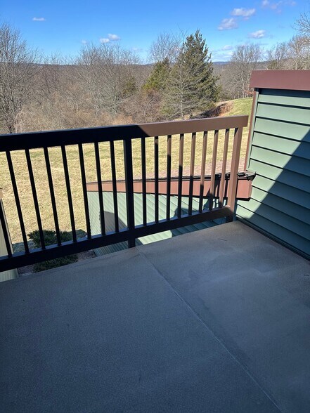 Building Photo - 36 Highland Cir