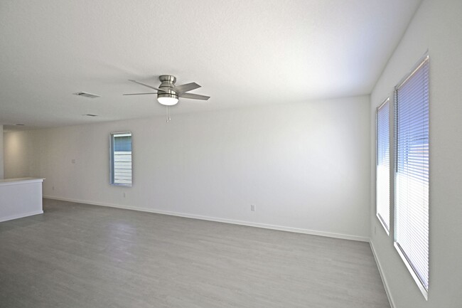 Building Photo - 3737 Swift Fox Rd