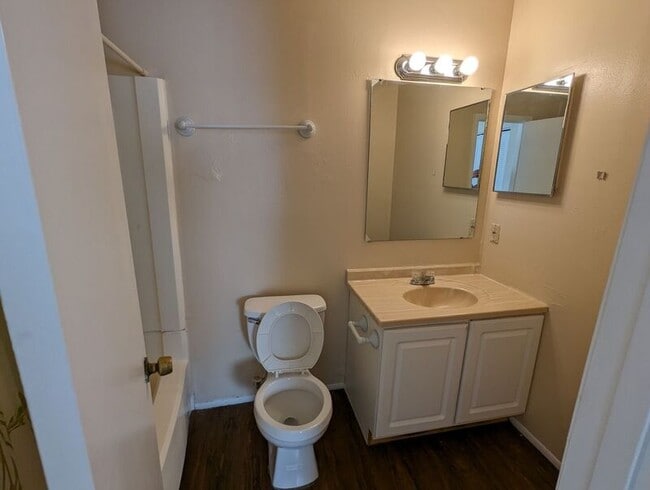 Building Photo - 12128 Napiers Cir