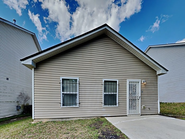 Building Photo - 360 Dressage Ct