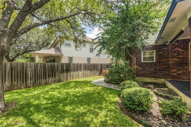 Building Photo - 14504 Templemore Cove