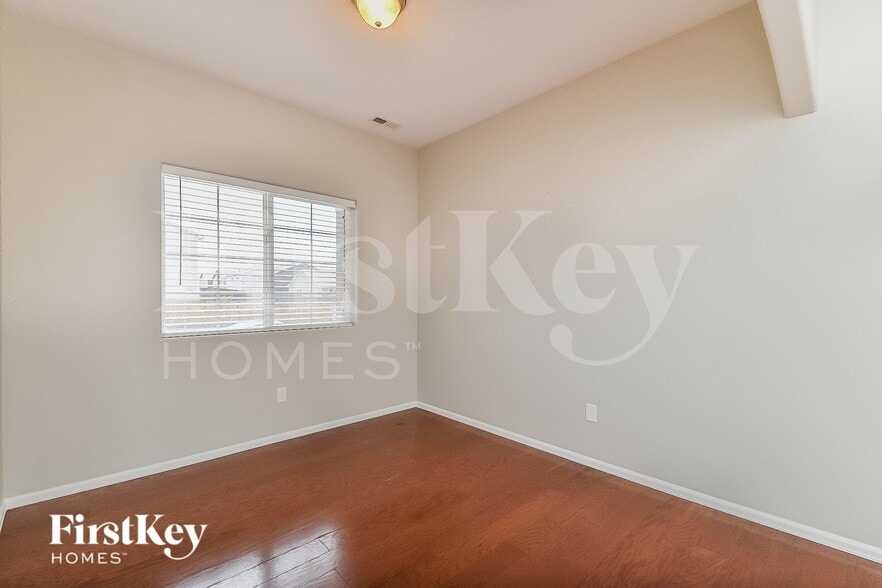 Building Photo - 3632 Wild Daisy Dr