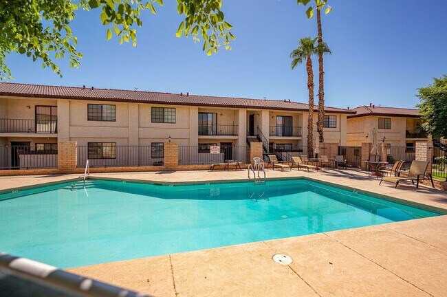 Building Photo - 2BB 2BA Condominium, Utilities Included