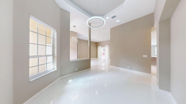 Building Photo - 9919 Royal Cardigan Way