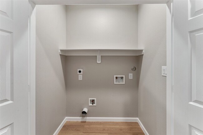 Building Photo - 10317 Teneha Dr