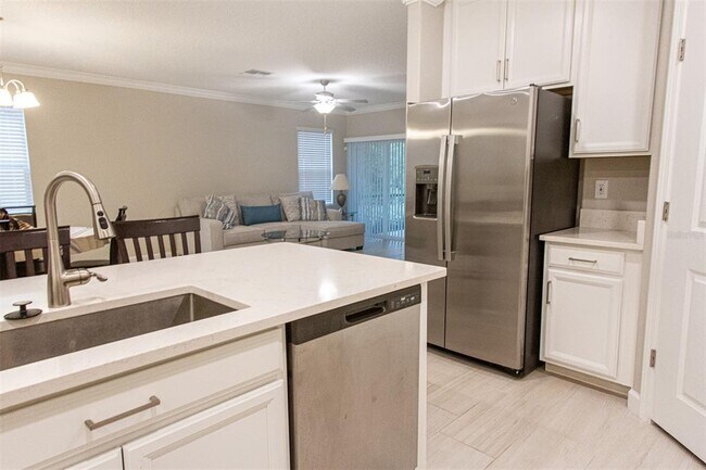 Building Photo - 16657 Shell Bay Dr