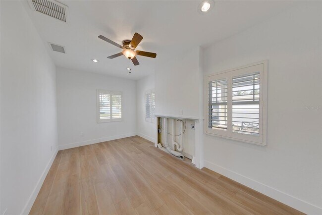 Building Photo - 210 176th Terrace E