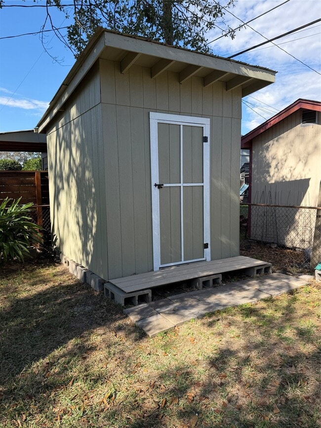 Building Photo - 1206 Stonecrest Dr