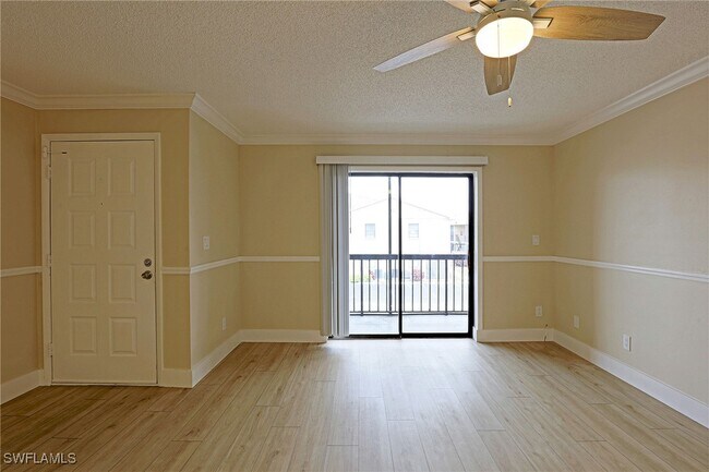 Building Photo - 5319 Summerlin Rd