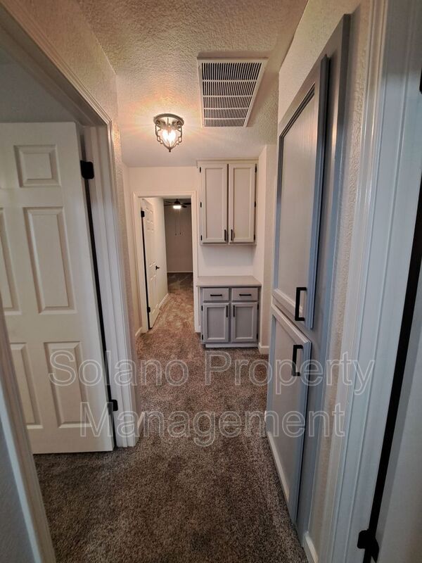 Building Photo - 357 Shannon Dr