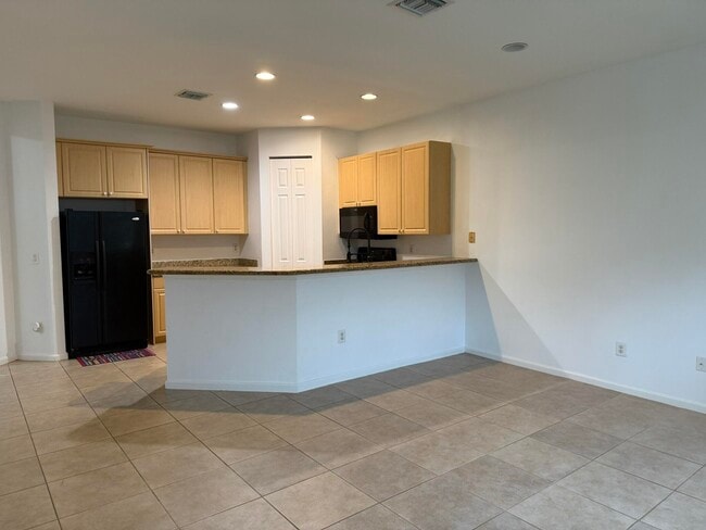 Building Photo - 2100 Mariner Bay Blvd