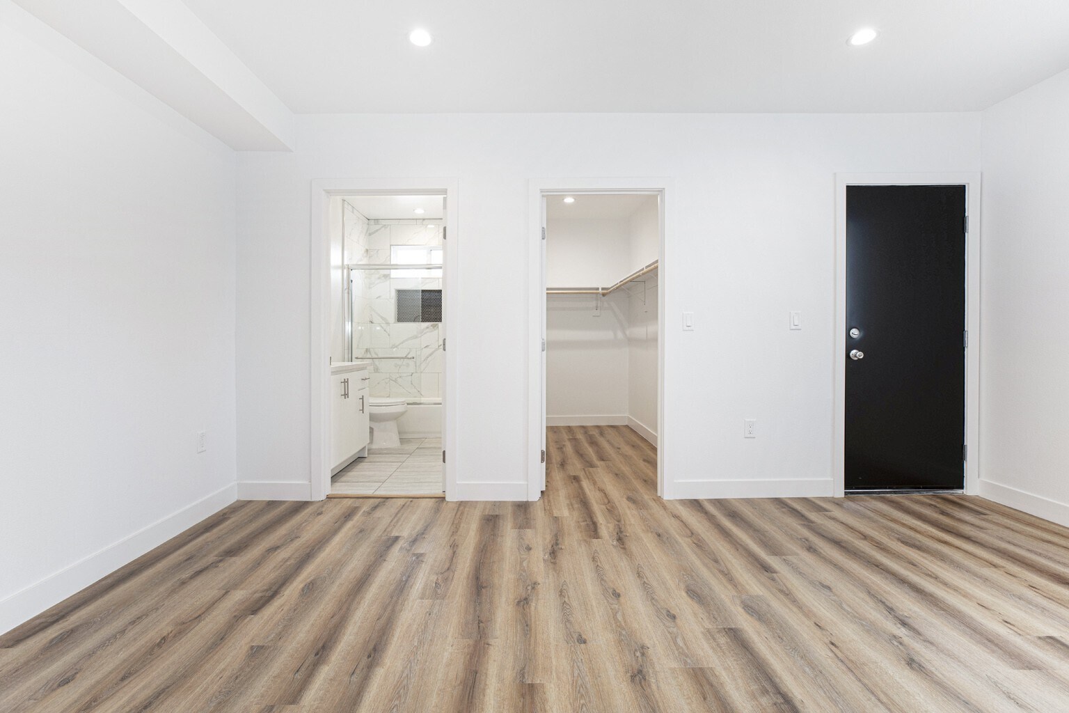 Building Photo - 5916 Tujunga Ave