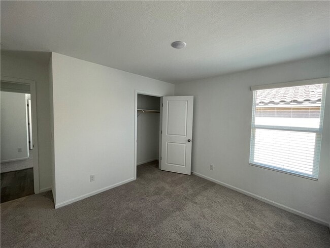 Building Photo - 2345 Tapatio Dr