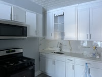 Building Photo - 61 Spring St