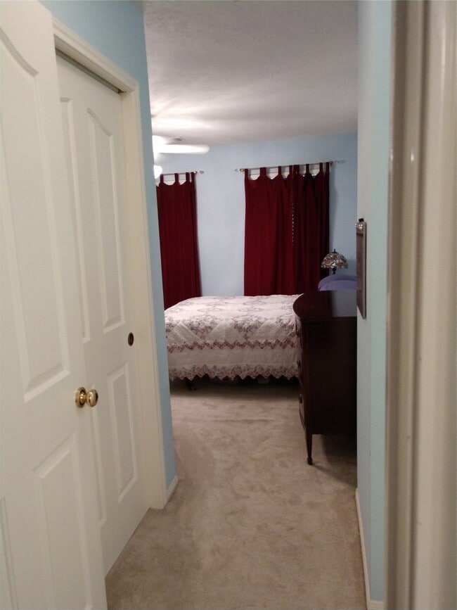 Building Photo - 15222 Holland Fields Cir