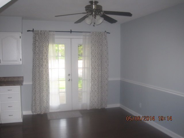 Building Photo - Three Bedroom Two Bath Rancher in the heart of Teays Valley