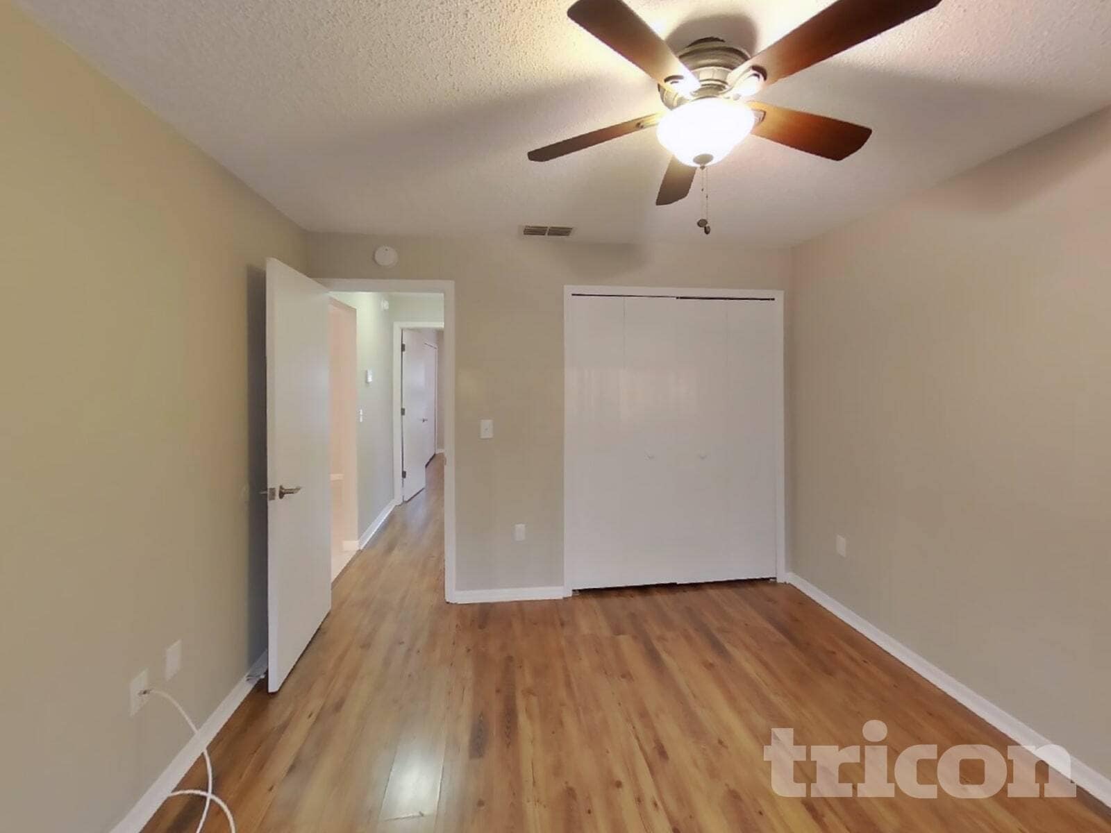 Building Photo - 1374 Godfrey Ave