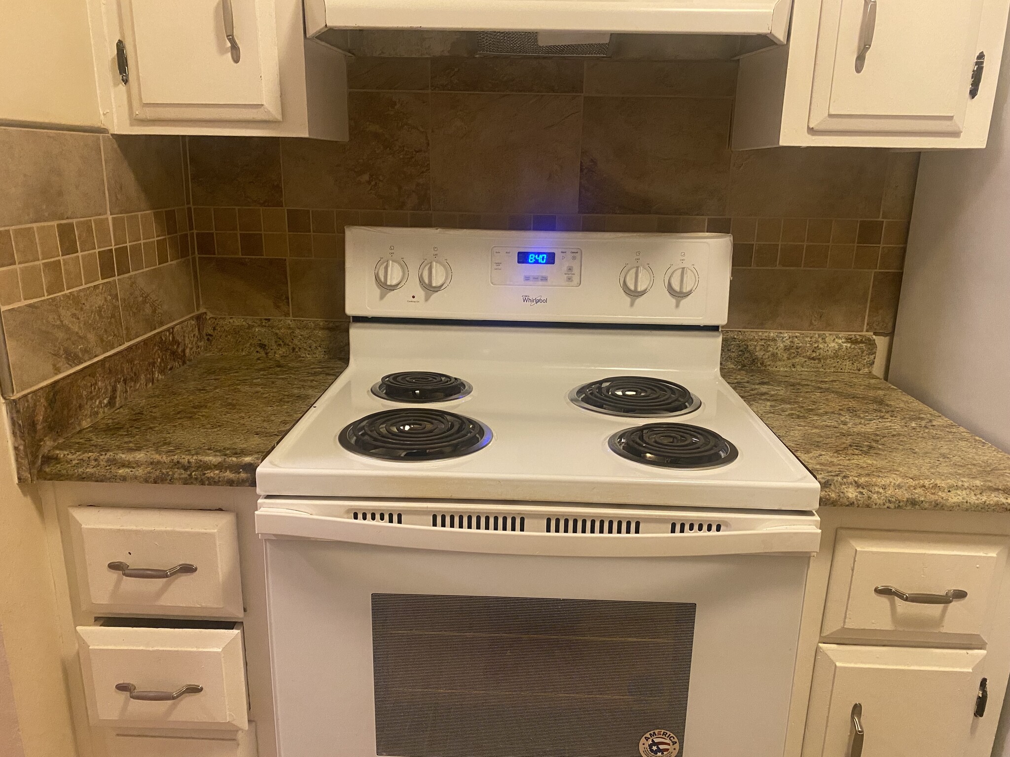 Building Photo - 2304 Peppertree Way