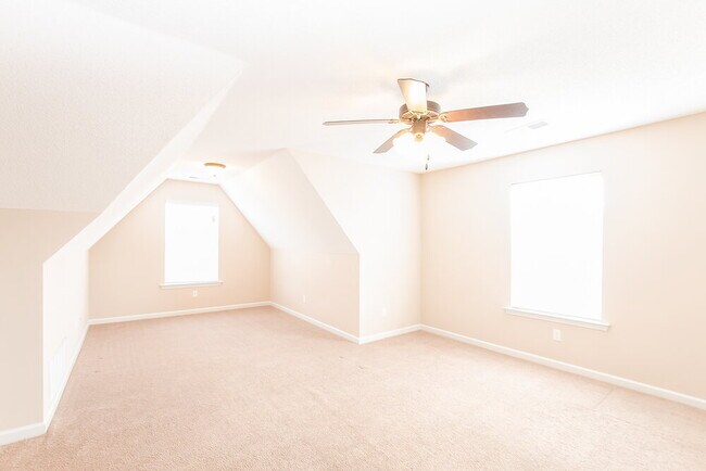 Building Photo - 2847 Flora Lee Dr