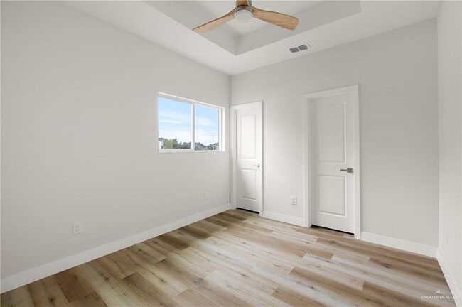 Building Photo - 2507 E Solar Dr