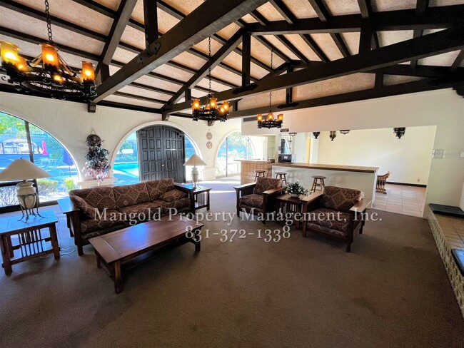 Building Photo - Newly Remodeled Downstairs Two Bedroom Condo