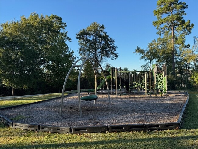 Building Photo - 163 Emery Oak Way