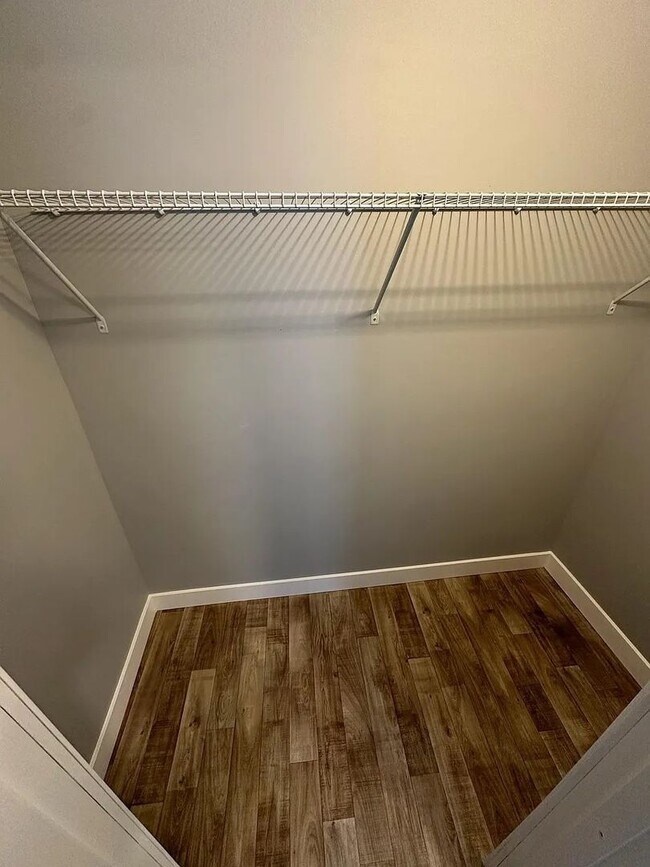 Building Photo - 138 E Stockbridge Ave