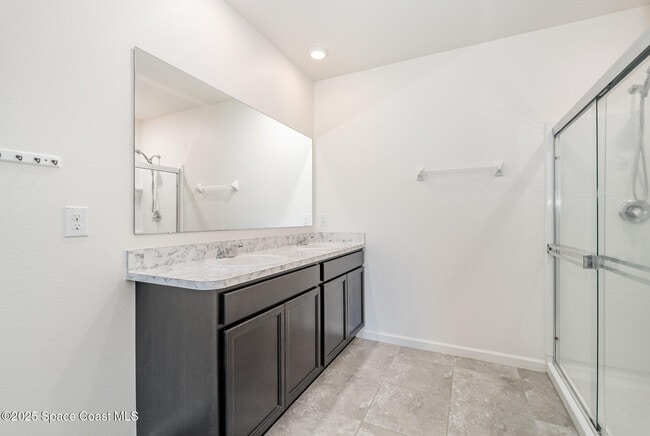 Building Photo - 899 Forest Trace Cir