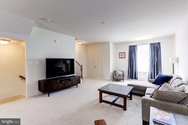 Building Photo - 12805 Longford Glen Dr
