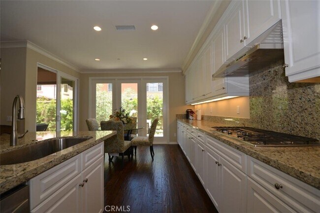 Building Photo - 51 Lupari-