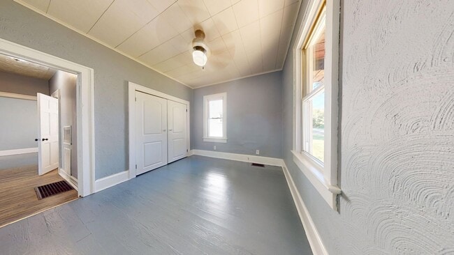 Building Photo - Cute Cape Cod, 3 or 4 bedroom in Mansfield