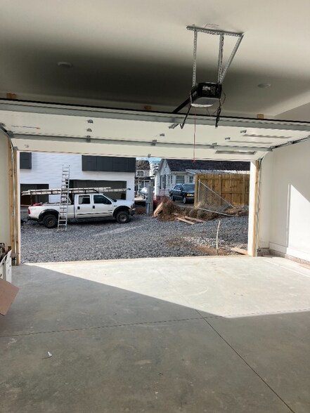 Building Photo - 600 Southgate Ave