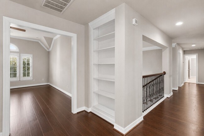 Building Photo - 2822 Taylorcrest