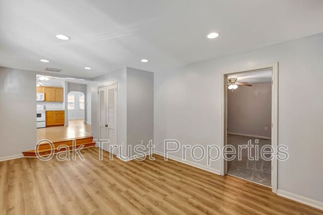 Building Photo - 5120 Braddock Ave