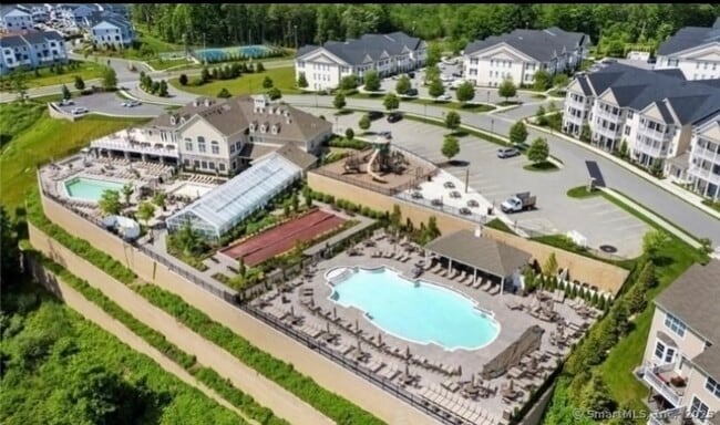 Building Photo - 22 Brentwood Cir