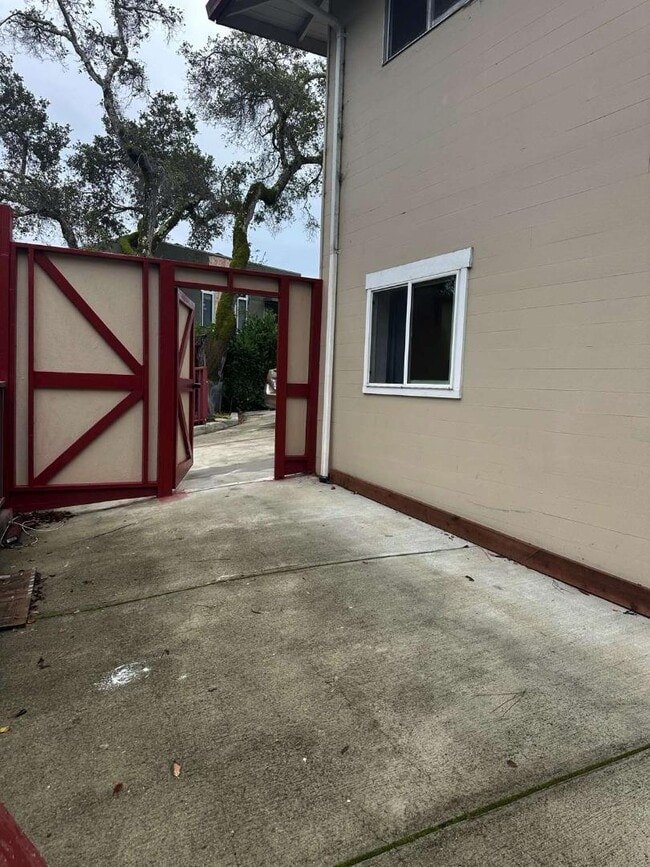 Building Photo - 25 Vía Delizia