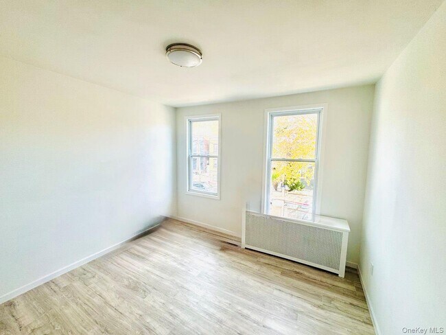 Building Photo - 438 Locust St