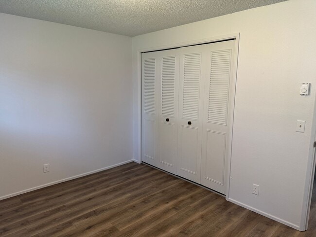 Building Photo - thaa01