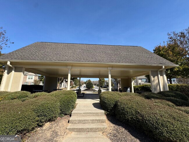 Building Photo - 745 Crestwell Cir