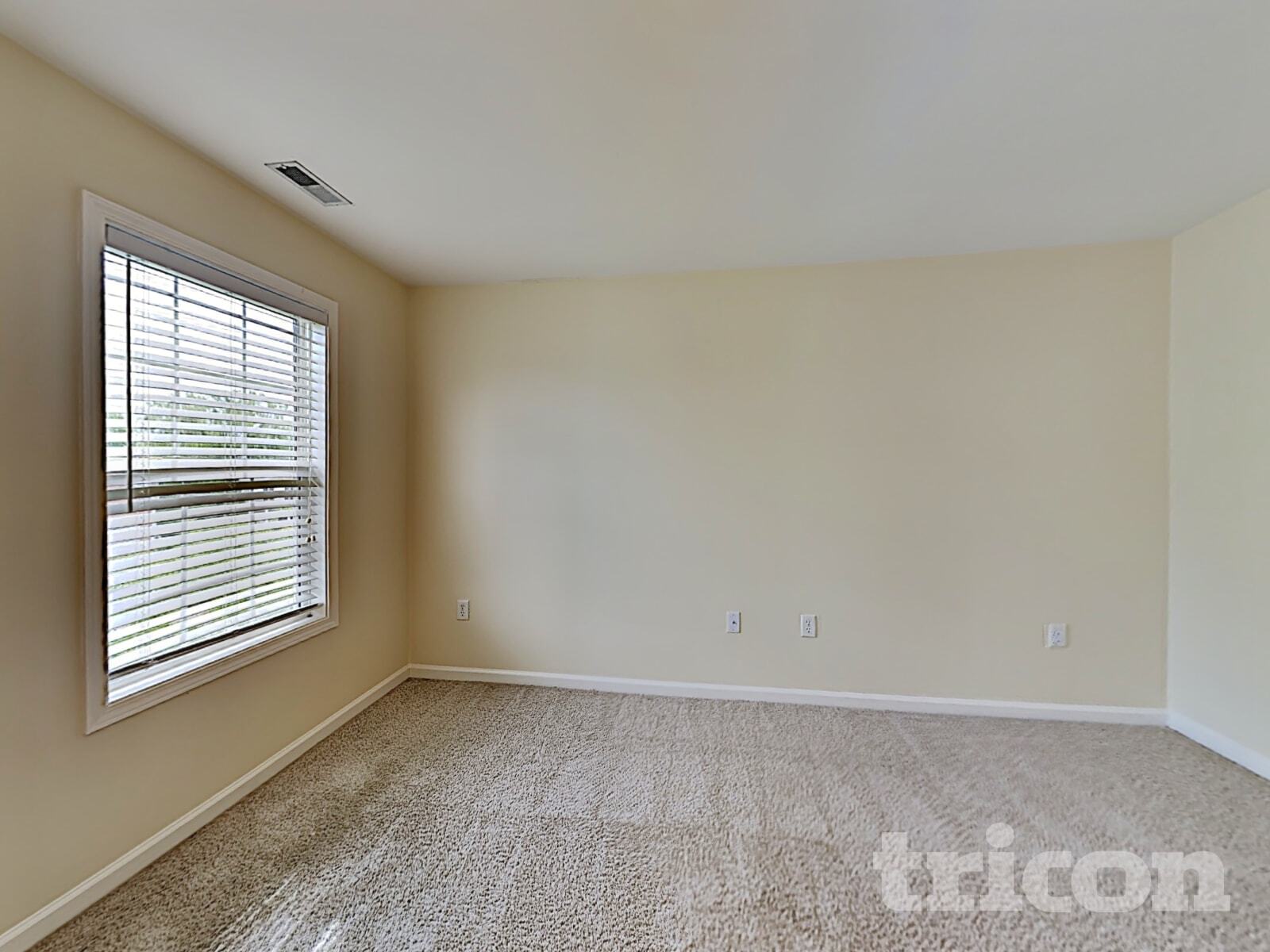 Building Photo - 2014 Trenton Dr