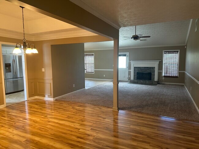 Building Photo - 6317 Compass Dr