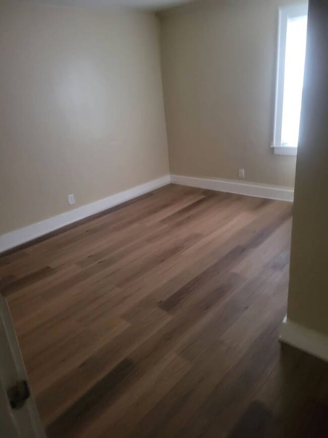 Building Photo - 3035n10tStM