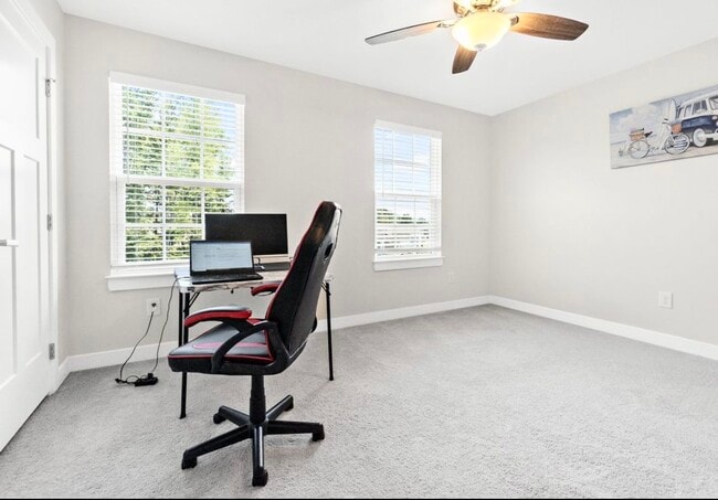 Building Photo - 16043 Cambria Cove Blvd