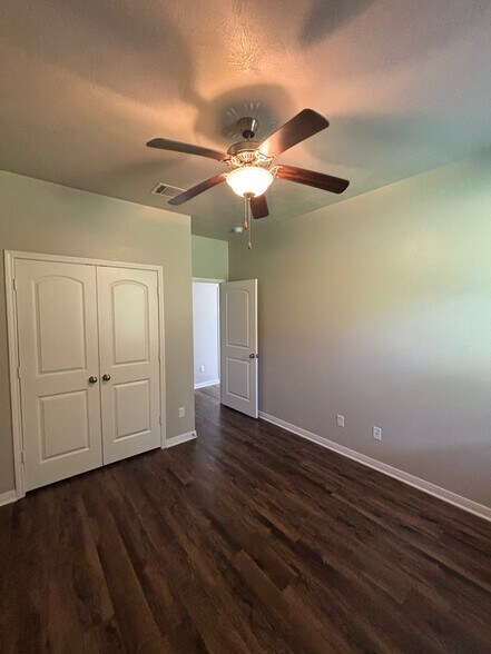 Building Photo - 17349 Cedar Rock Ct