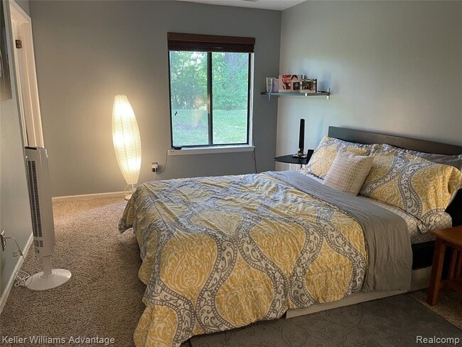 Building Photo - 42595 Lilley Pointe Dr