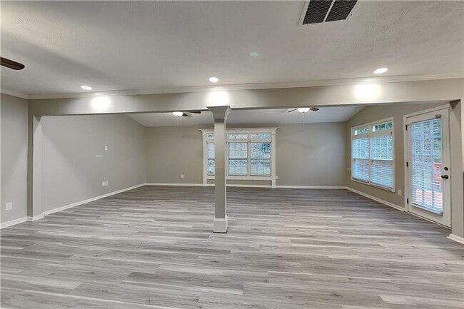 Building Photo - 4305 Waters Way