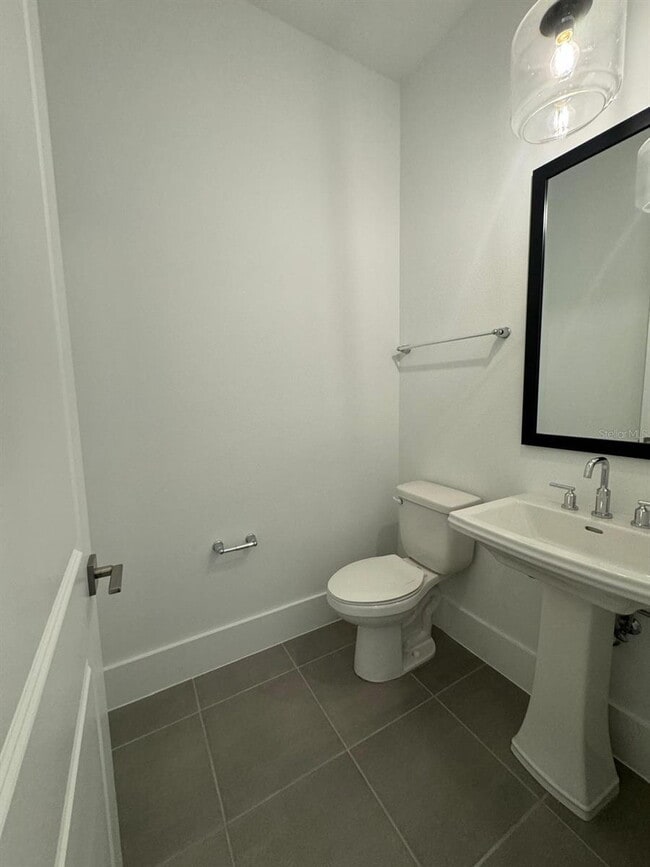 Building Photo - Charming and Functional – 3 Bedroom Home in Winter Garden