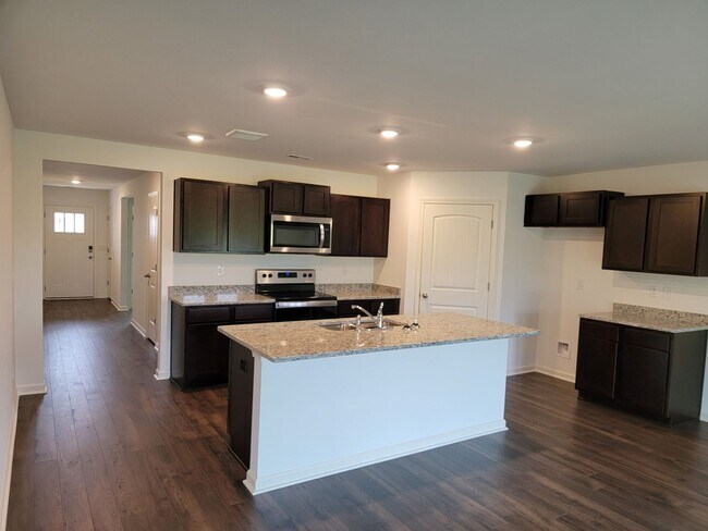 Building Photo - 2610 Trestle Park Cir