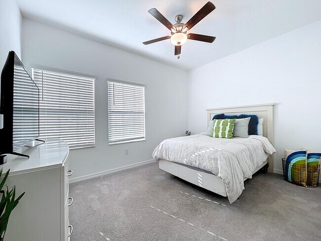 Building Photo - 4724 Tuscan Loon Dr